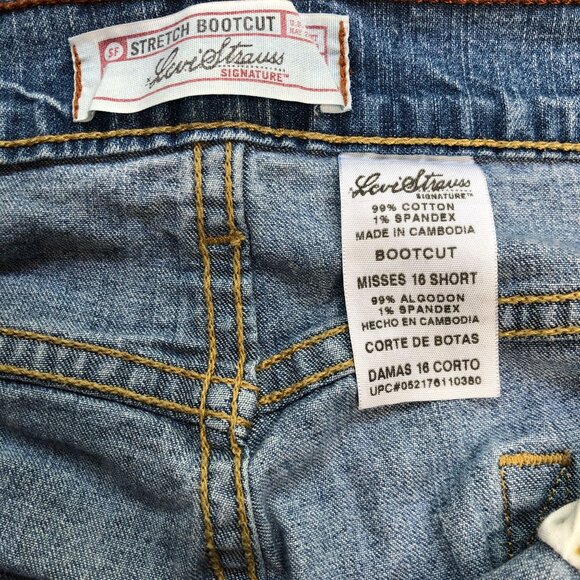 Levi Strauss Jeans Bootcut Spandex Stretch Light Blue Denim Womens 16 Short - Picture 3 of 11